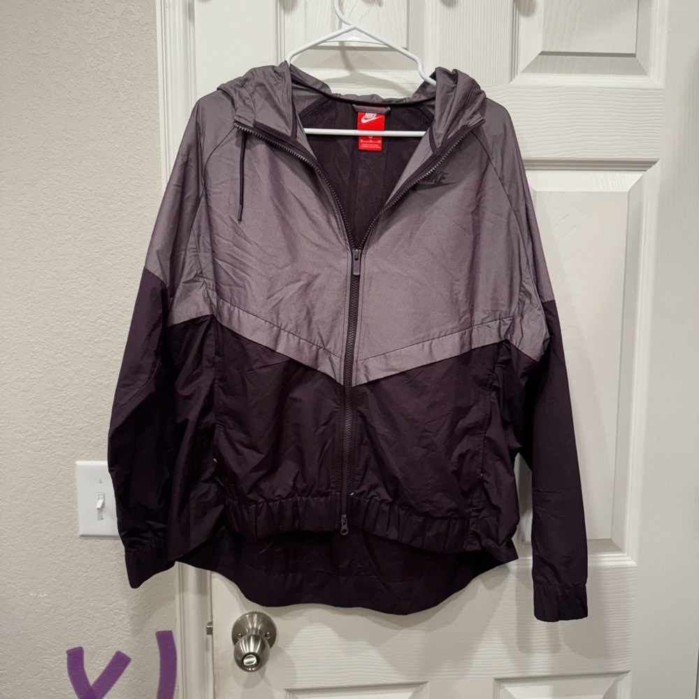 Nike Women's Gray and Black Jacket